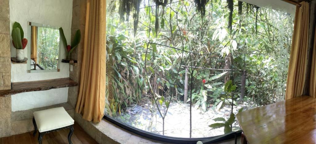 Cantalarana Lodge Mindo Ngoại thất bức ảnh